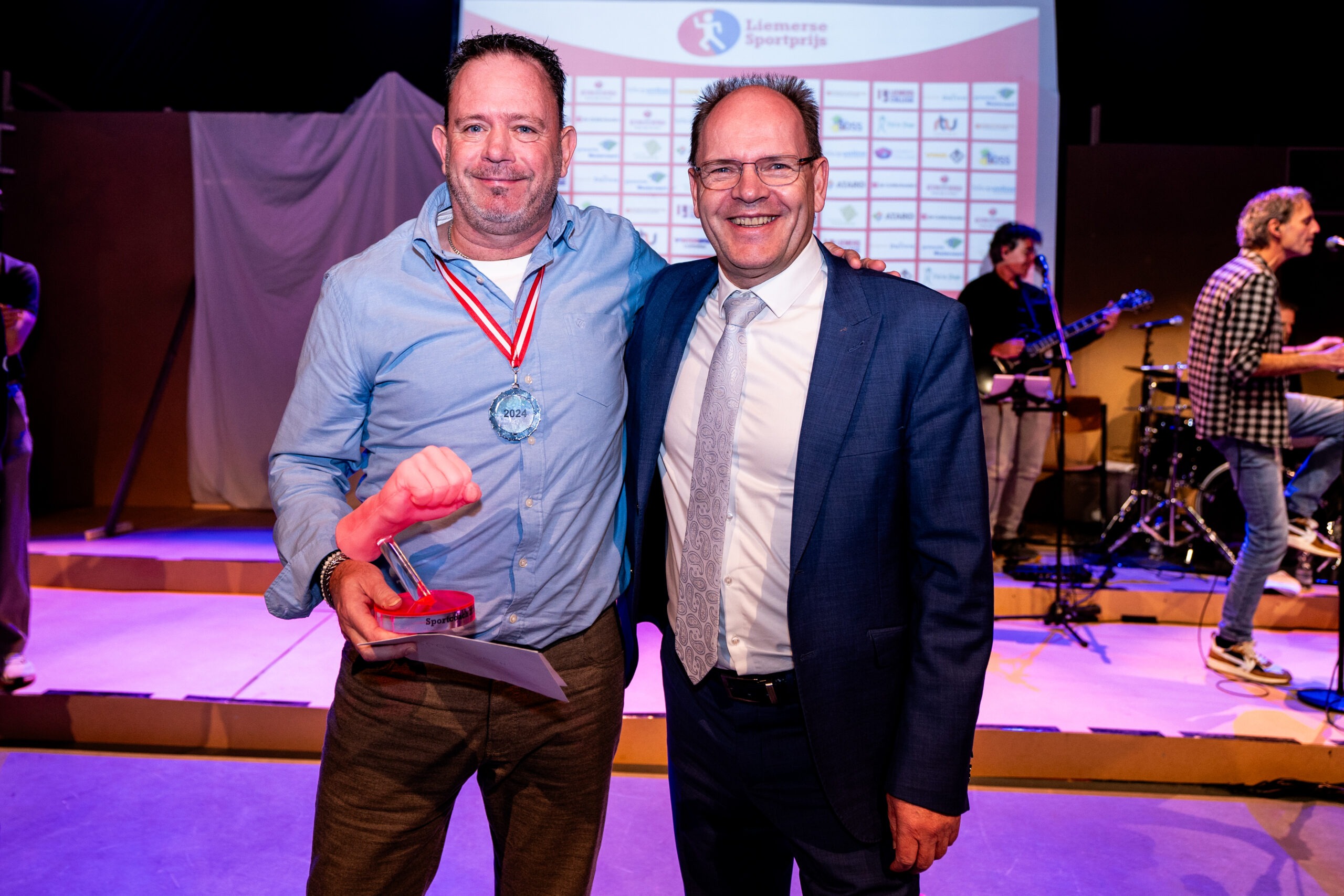 In Memoriam: Hans-Jurgen Striek – Bevlogen tenniscoach en winnaar Liemerse Sportprijs 2021 en 2024